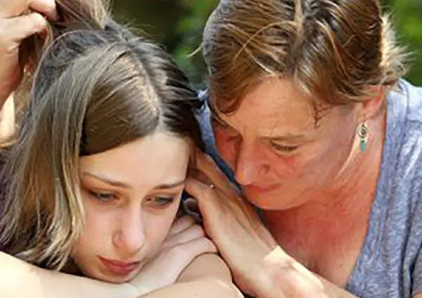 Mother and Daughter 600 x 800